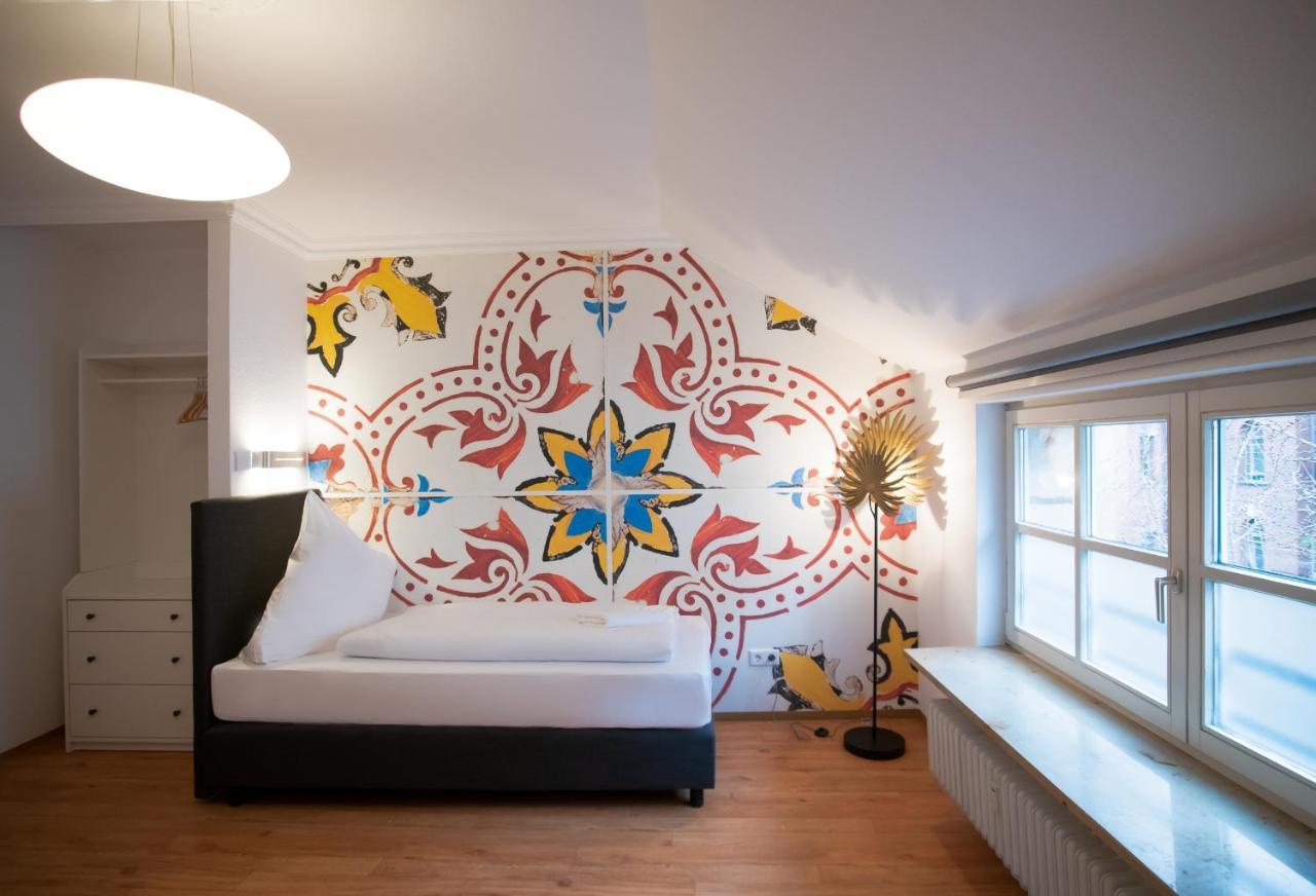 Aparthotel Villa Elon เฟือร์ท ภายนอก รูปภาพ